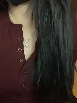 Snapshot of Hanni_22 chatting on 12.14.25 Hanni 22 online show from 12.14.25