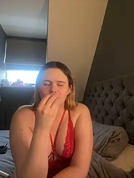 Blonde Bunny online show from 12.21.25