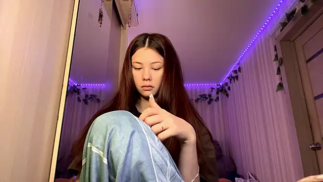 CutieSlim online show from 12.19.25