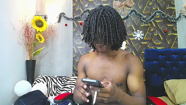 Snapshot of negga_cum chatting on 12.03.25 negga cum online show from 12.03.25