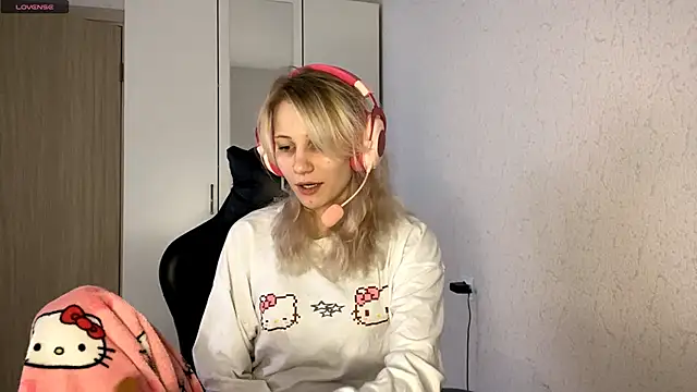 FoxySable online show from 11.30.25