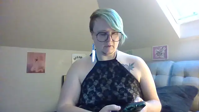 queerlyjaz online show from 11.26.25