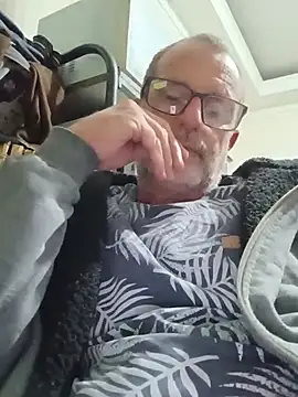 Snapshot of nard53 chatting on 06.24.26 nard53 online show from 06.24.26