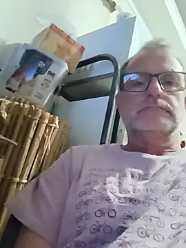 Snapshot of nard53 chatting on 07.15.26 nard53 online show from 07.15.26