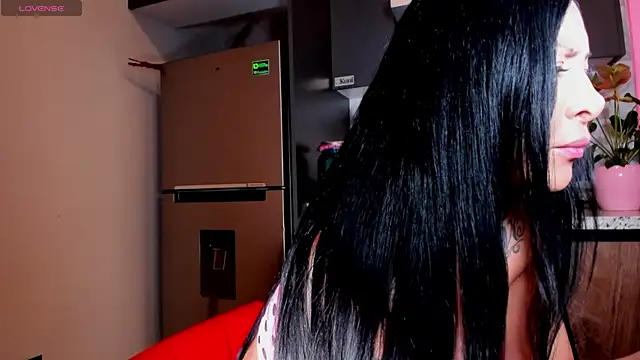 latinbitch online show from 04.22.26