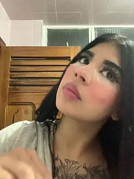 Dannii- online show from 04.26.26