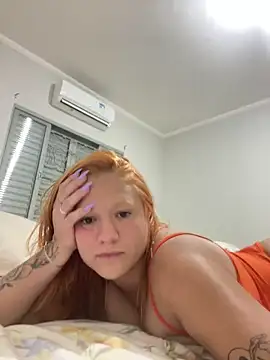 Snapshot of moranguinhofire chatting on 11.28.25 moranguinhofire online show from 11.28.25