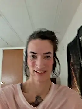 Snapshot of MaitressePomme3 chatting on 11.27.25 MaitressePomme3 online show from 11.27.25