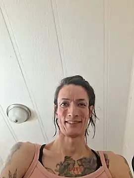 Snapshot of MaitressePomme3 chatting on 12.22.25 MaitressePomme3 online show from 12.22.25