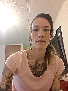 Snapshot of MaitressePomme3 chatting on 01.06.26 MaitressePomme3 online show from 01.06.26