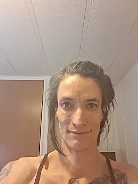 Snapshot of MaitressePomme3 chatting on 02.08.26 MaitressePomme3 online show from 02.08.26