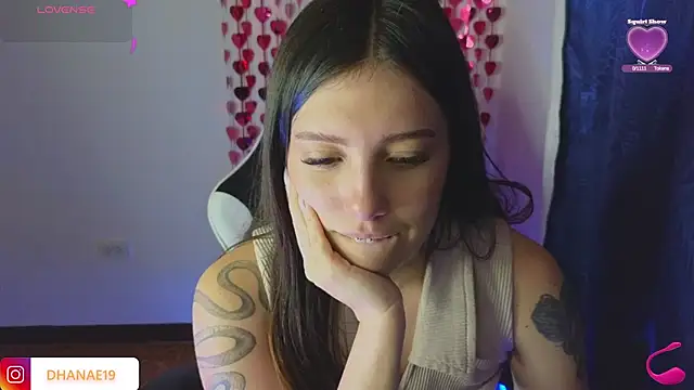 Snapshot of Dhanaee chatting on 04.10.26 Dhanaee online show from 04.10.26