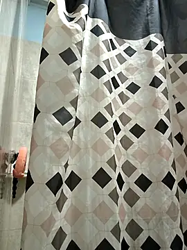 Snapshot of jes_260 chatting on 11.17.25 jes 260 online show from 11.17.25