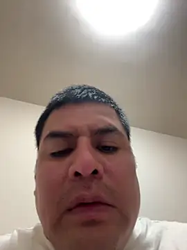 Snapshot of Pelotas2000 chatting on 11.27.25 Pelotas2000 online show from 11.27.25