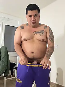 Snapshot of Pelotas2000 chatting on 11.28.25 Pelotas2000 online show from 11.28.25