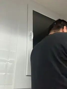 Snapshot of Pelotas2000 chatting on 11.29.25 Pelotas2000 online show from 11.29.25