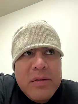 Snapshot of Pelotas2000 chatting on 12.14.25 Pelotas2000 online show from 12.14.25