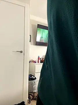 Snapshot of Pelotas2000 chatting on 12.18.25 Pelotas2000 online show from 12.18.25