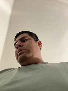 Snapshot of Pelotas2000 chatting on 12.19.25 Pelotas2000 online show from 12.19.25