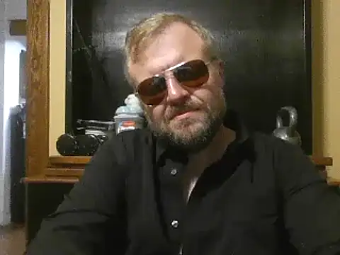 Snapshot of TheOneDonShaun chatting on 06.11.26 TheOneDonShaun online show from 06.11.26