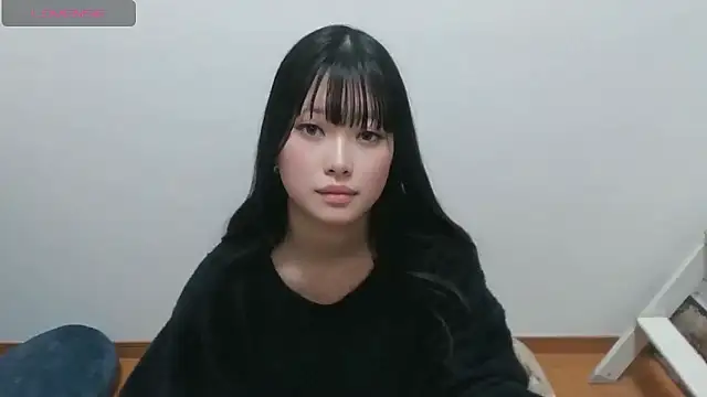 uki-japan online show from 12.21.25