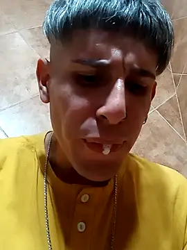 Snapshot of elpitoduro12Az chatting on 11.18.25 elpitoduro12Az online show from 11.18.25