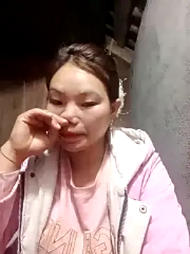 yu-zhen online show from 12.04.25