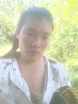 Snapshot of meomeo-00 chatting on 11.28.25 meomeo-00 online show from 11.28.25