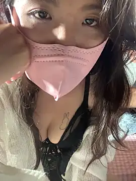 Snapshot of Ruby-tina chatting on 11.17.25 Ruby-tina online show from 11.17.25