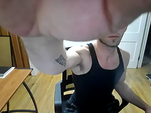 Snapshot of SixNineVibez chatting on 11.29.25 SixNineVibez online show from 11.29.25