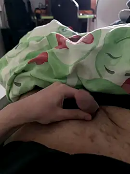 Snapshot of Alessandro_478 chatting on 12.04.25 Alessandro 478 online show from 12.04.25