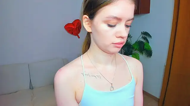 Snapshot of AngelesBenitz chatting on 02.25.26 AngelesBenitz online show from 02.25.26