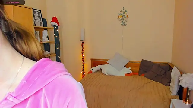 Snapshot of AngelesBenitz chatting on 03.10.26 AngelesBenitz online show from 03.10.26