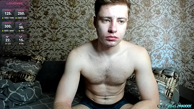 Maxhornyblondieman online show from 04.12.26