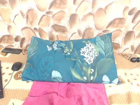 Snapshot of Lover_Bear_X chatting on 01.06.26 Lover Bear X online show from 01.06.26