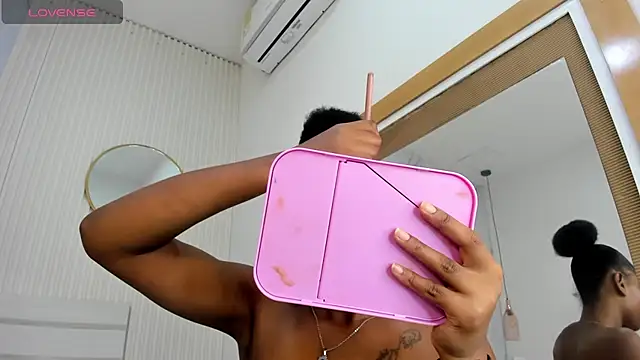Snapshot of Afro_Luna chatting on 07.31.26 Afro Luna online show from 07.31.26