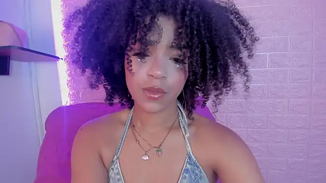 Snapshot of Serena_Fey chatting on 12.02.25 Serena Fey online show from 12.02.25