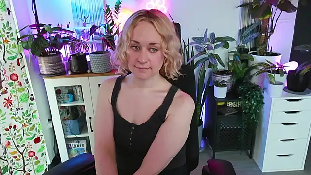 xzoeyryanx online show from 02.04.26