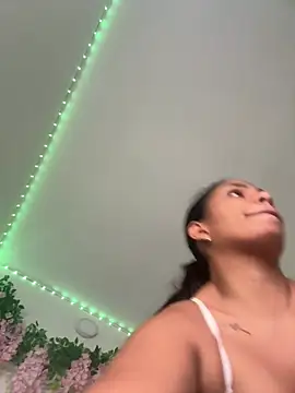 ArielleMillerr- online show from 02.23.26