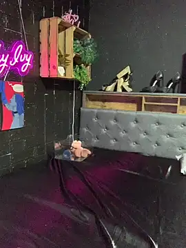 Shy-Ivy online show from 05.06.26