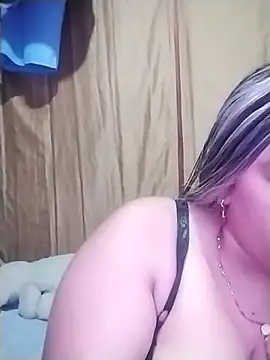 Snapshot of Fat_Dirty_Nasty chatting on 12.04.25 Fat Dirty Nasty online show from 12.04.25