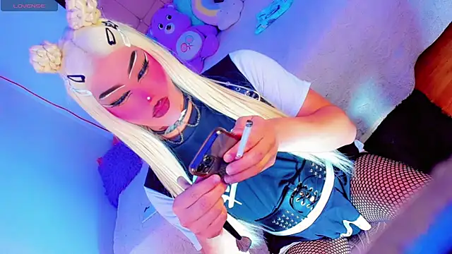 Shiaki 04 online show from 07.09.26