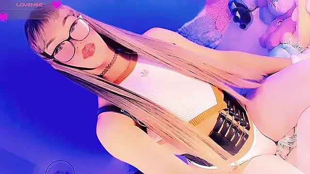 Shiaki 04 online show from 08.06.26