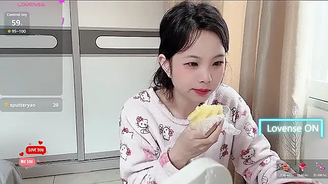 Snapshot of bunny-- chatting on 03.21.26 bunny-- online show from 03.21.26