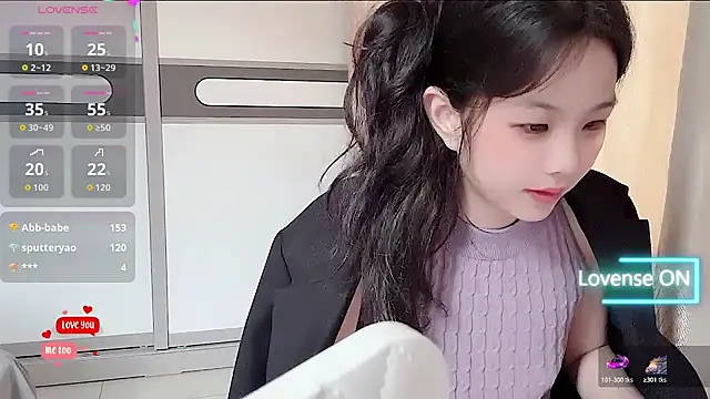 Snapshot of bunny-- chatting on 03.21.26 bunny-- online show from 03.21.26