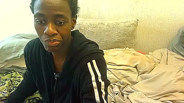 BrunetteNaomi8 online show from 06.30.26