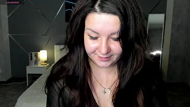 Snapshot of still__her chatting on 12.02.25 still her online show from 12.02.25