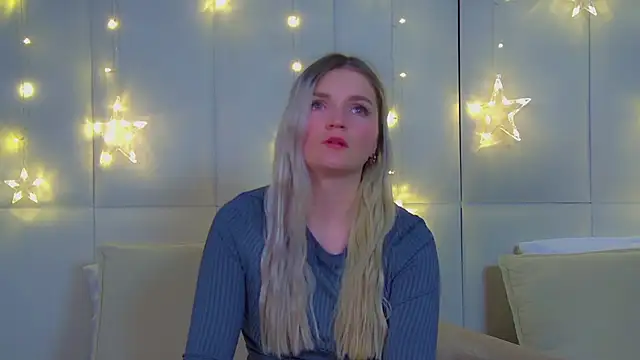 Snapshot of AnnyRaii chatting on 12.01.25 AnnyRaii online show from 12.01.25