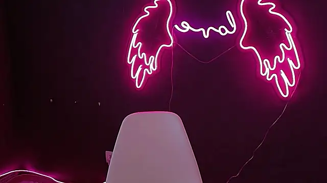 Snapshot of _shy_angel chatting on 11.19.25 shy angel online show from 11.19.25