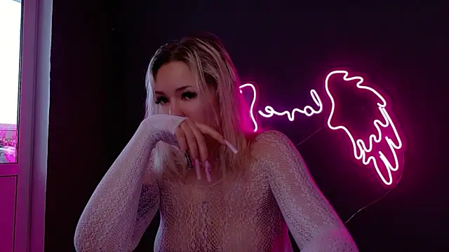 Snapshot of _shy_angel chatting on 11.20.25 shy angel online show from 11.20.25